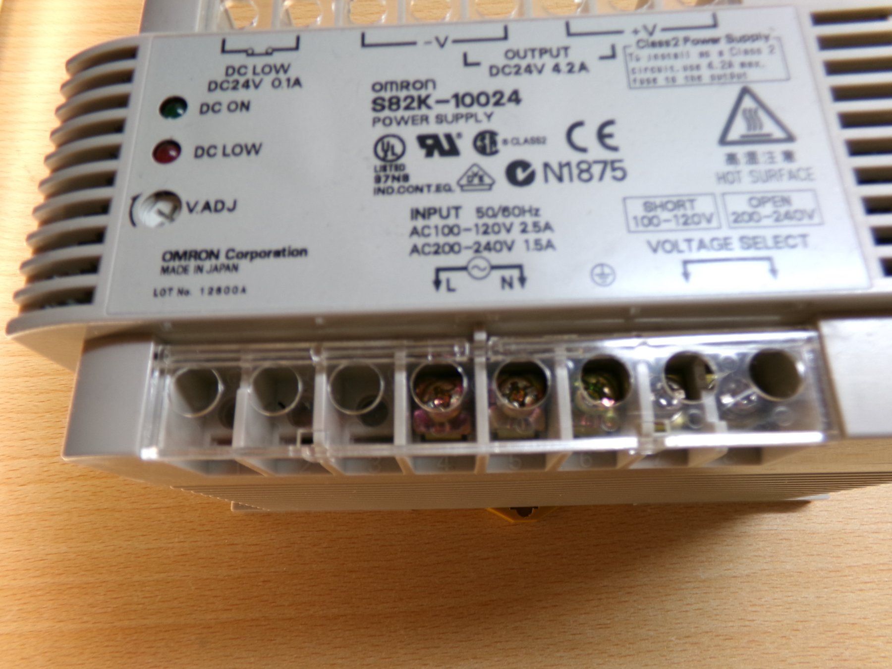 Omron Componenti elettronici: Spannungsversorgung 24V 4,2A Omron – Usato da Hombrechtikon venduto da Maloev17 2