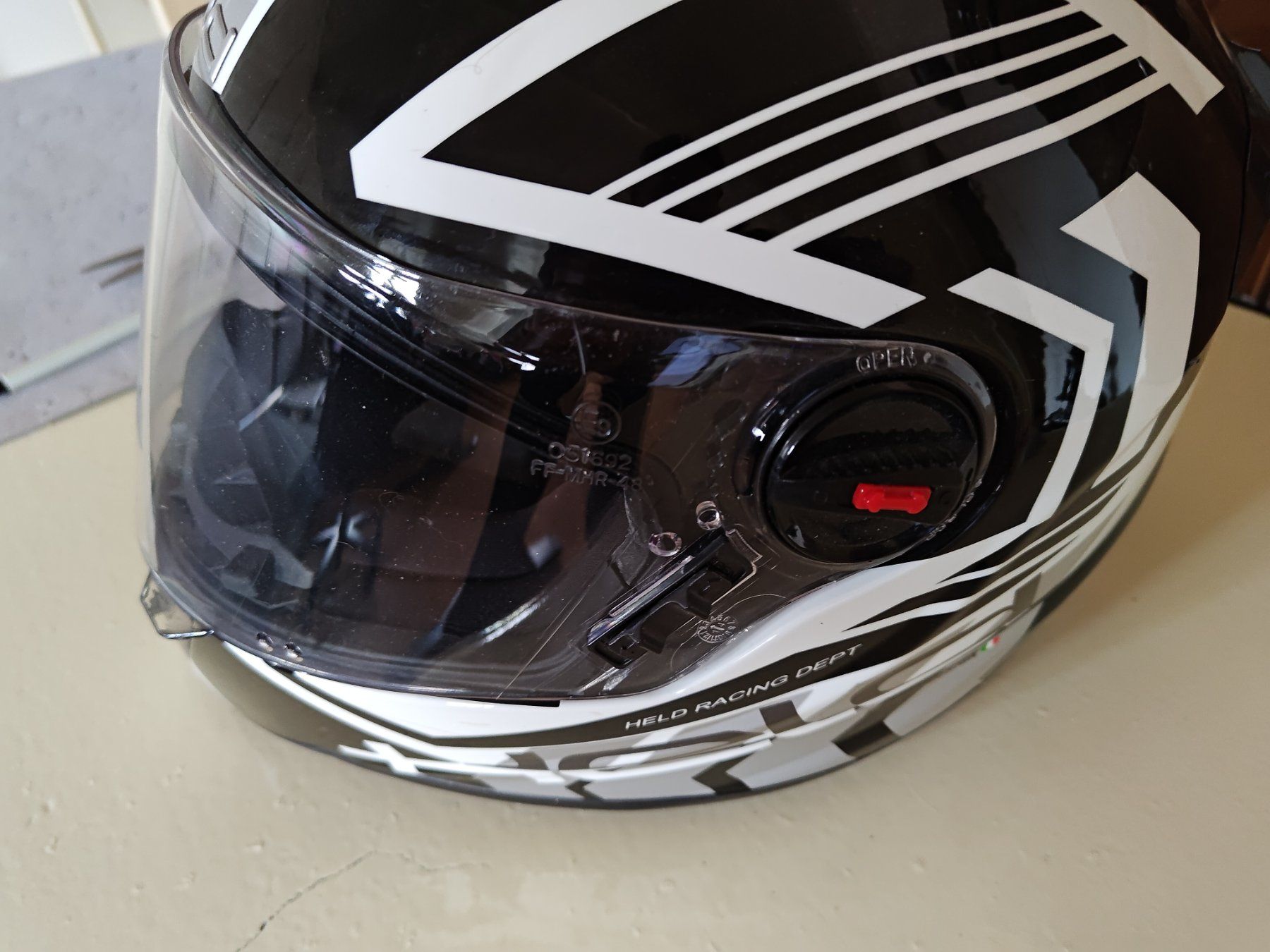 Caschi & visiere: Helm der Marke Held – Usato da Sumiswald venduto da geesoft 1