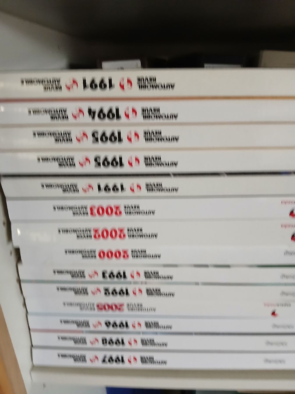 Libri: Revue Automobile 1976 - Sammlerobjekt – Usato da Langenthal venduto da Egro50 4