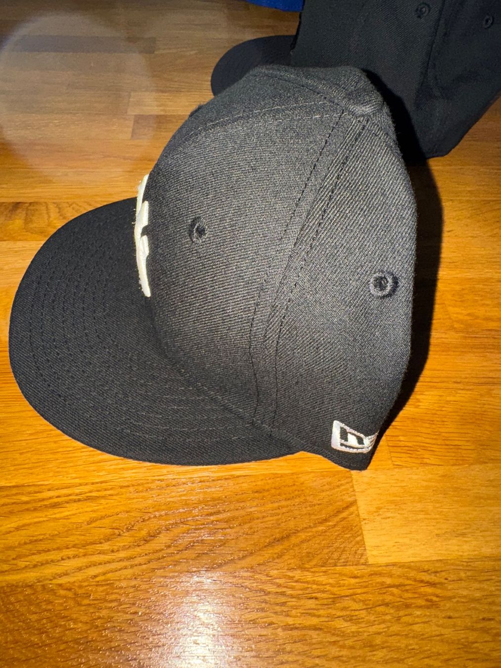 Autres vêtements & accessoires: NEW ERA SNAPBACK CAP **NEUWERTIG** – Neuf (Voir description) à Allschwil par KShing 1
