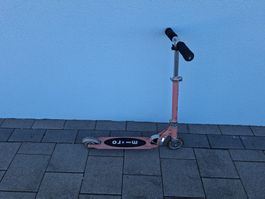 Micro Tretroller, rosa, ideal für den Sommer