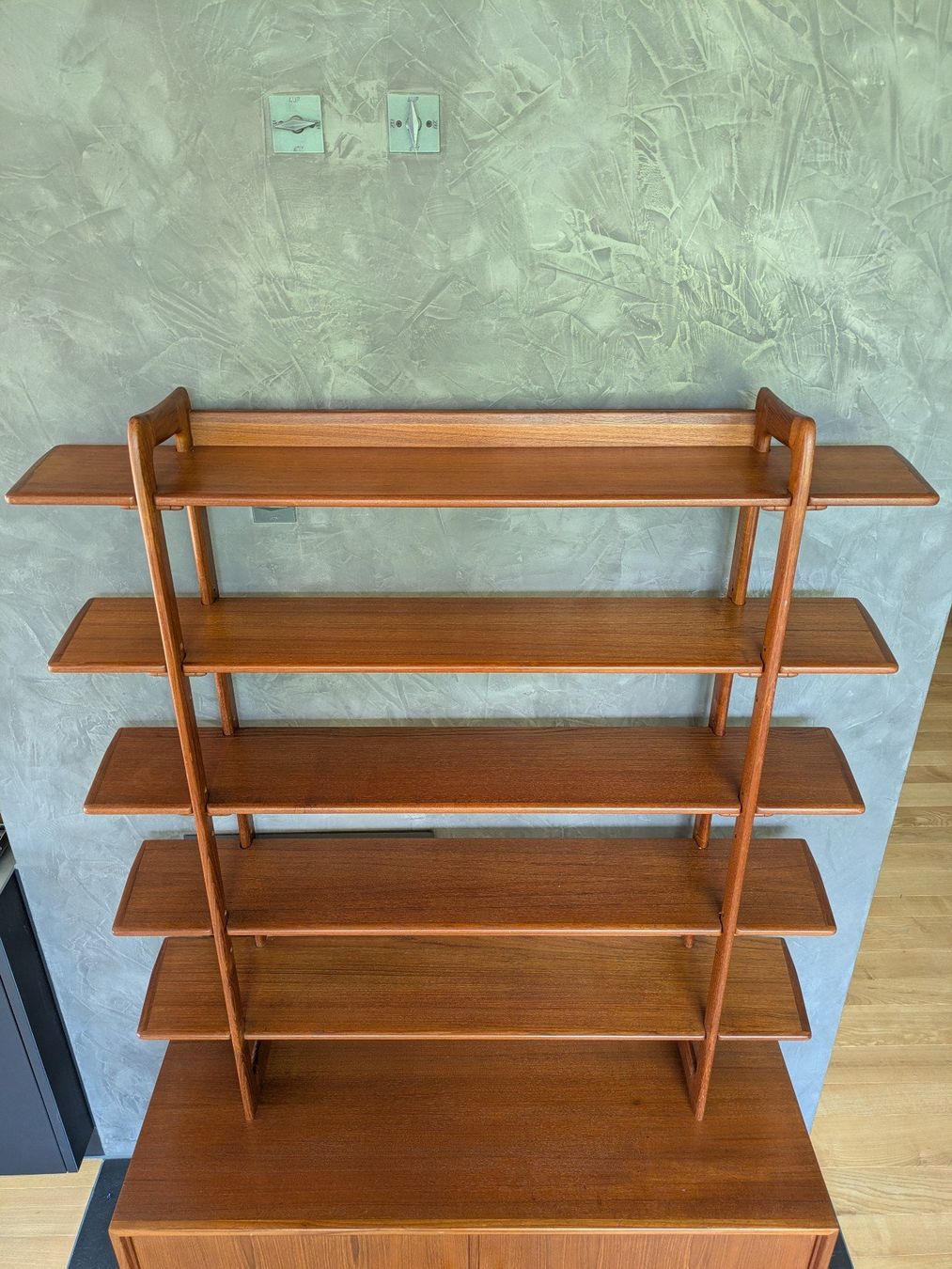 Regale: Midcentury Standregal Teak - Swissteak – Gebraucht aus Wikon von Freu 4