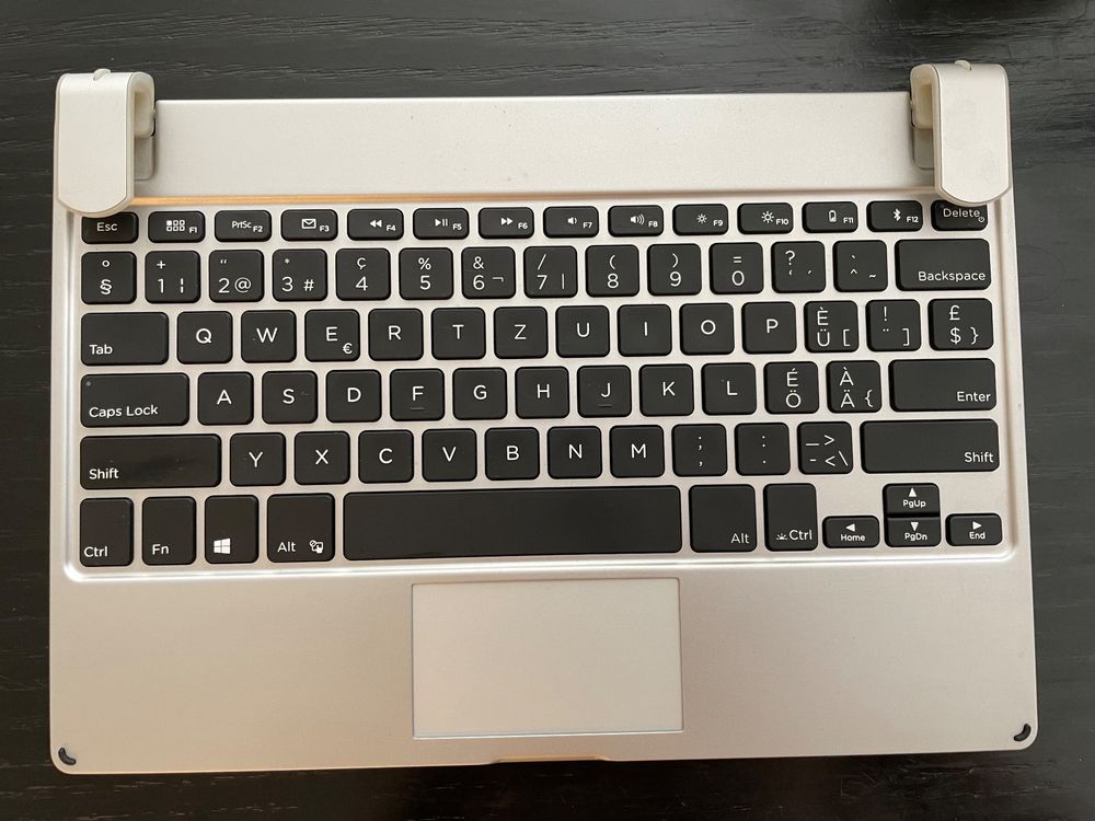 Brydge 12.3 Keyboard f. Microsoft Surface Pro (Gebraucht) in ...