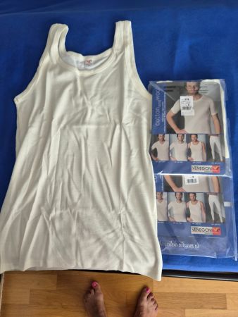 Herren Unterhemd Venegoni Grösse 5= L eierschale NEU 50% WOL