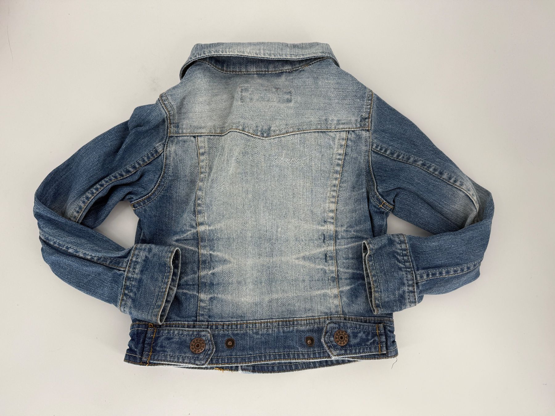 H&M Giacche & Cappotti: Jeansjacke Gr. 110 von H&M – Usato da Auenstein venduto da moin. 2