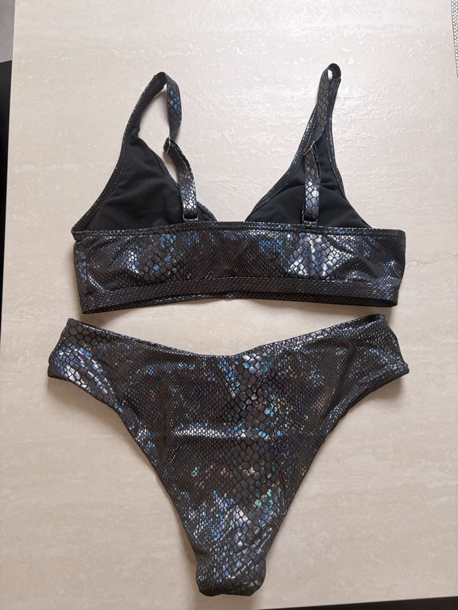 Maillots de bain & Bikinis: Neu Bikini Set Metallic – Neuf avec emballage d'origine à Uttwil par ula_ls5l 1