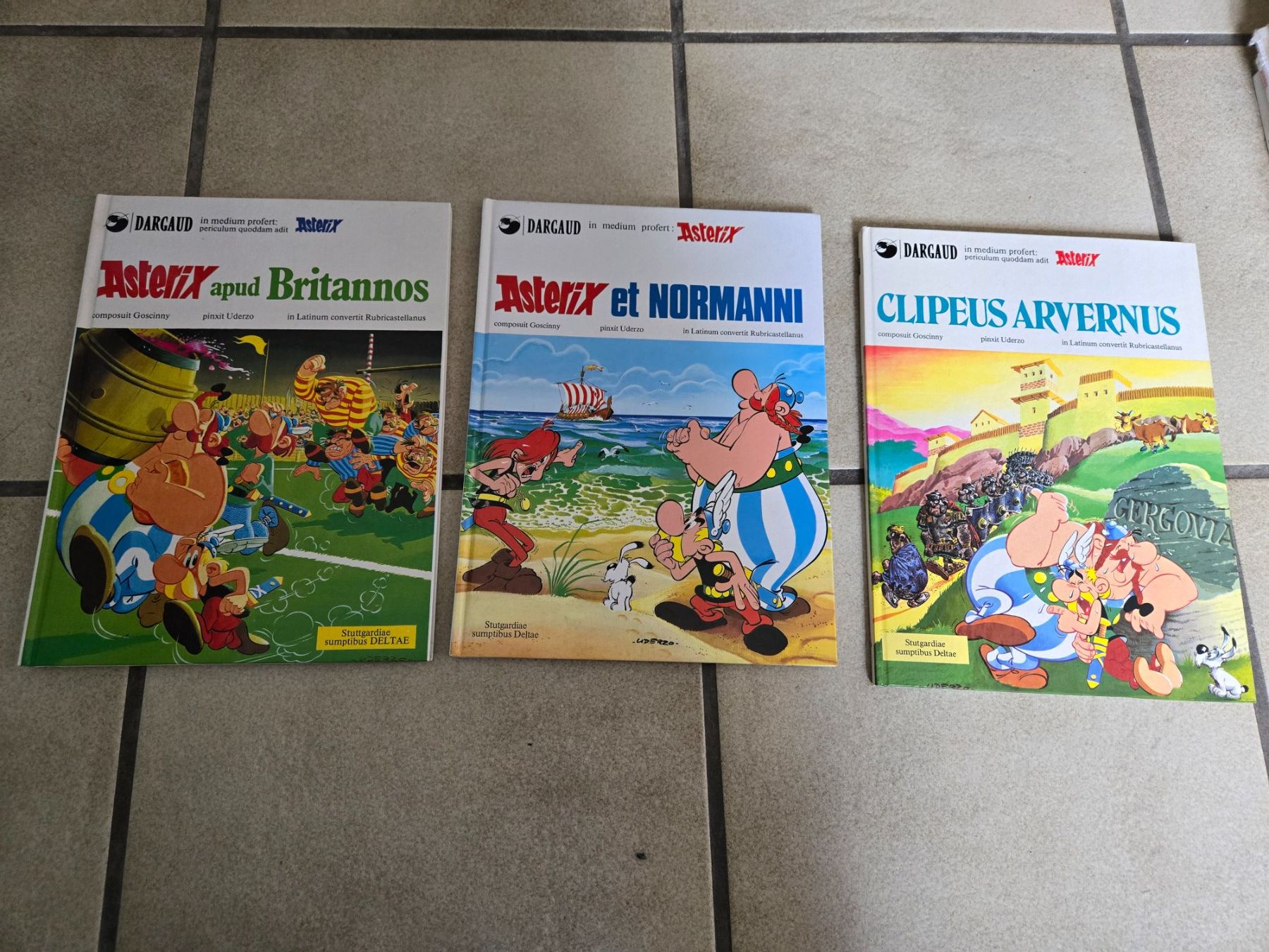 Fumetti: 3 Asterix und Obelix Comicbände in lateinischer Sprache. – Usato da Alpnach Dorf venduto da ste_t7mn