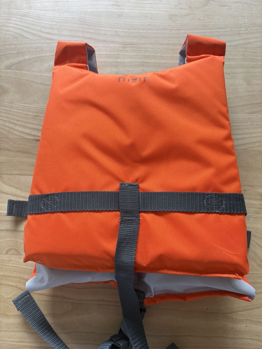 Giubbotti di salvataggio: Schwimmveste 25-40 kg – Usato da Bergdietikon venduto da Marineh2004 2