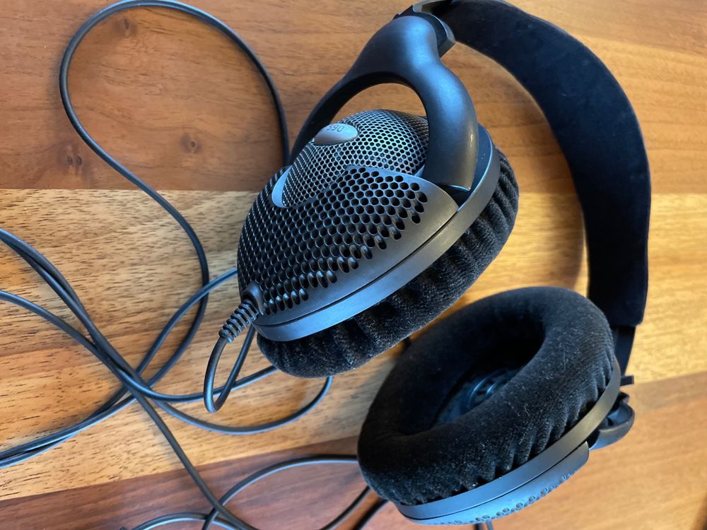 Sennheiser hd 590 online review