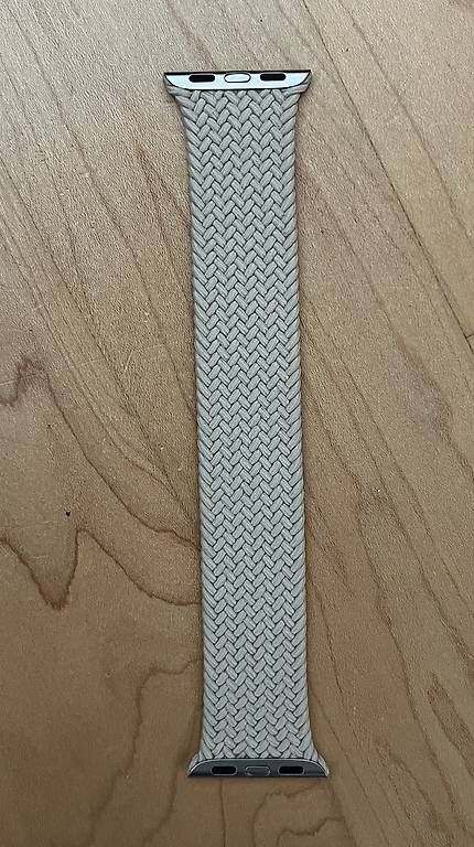 Bracelets: Apple Watch Solo Loop Armband 41mm beige Gr. 7 – D'occasion à Volketswil par oli_l2zq 2