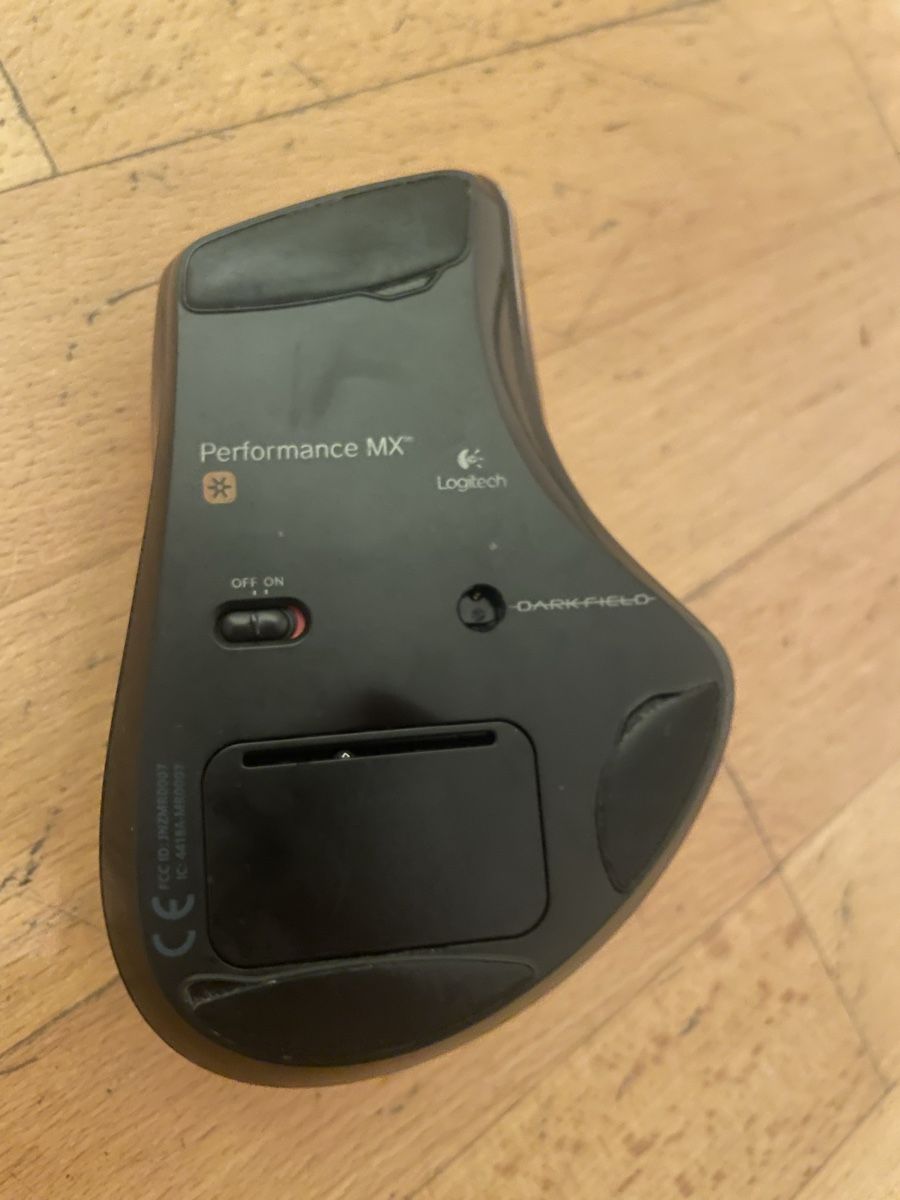 Logitech Maus: Logitech Performance MX Maus kabellos – Gebraucht aus Zürich von Chog 1