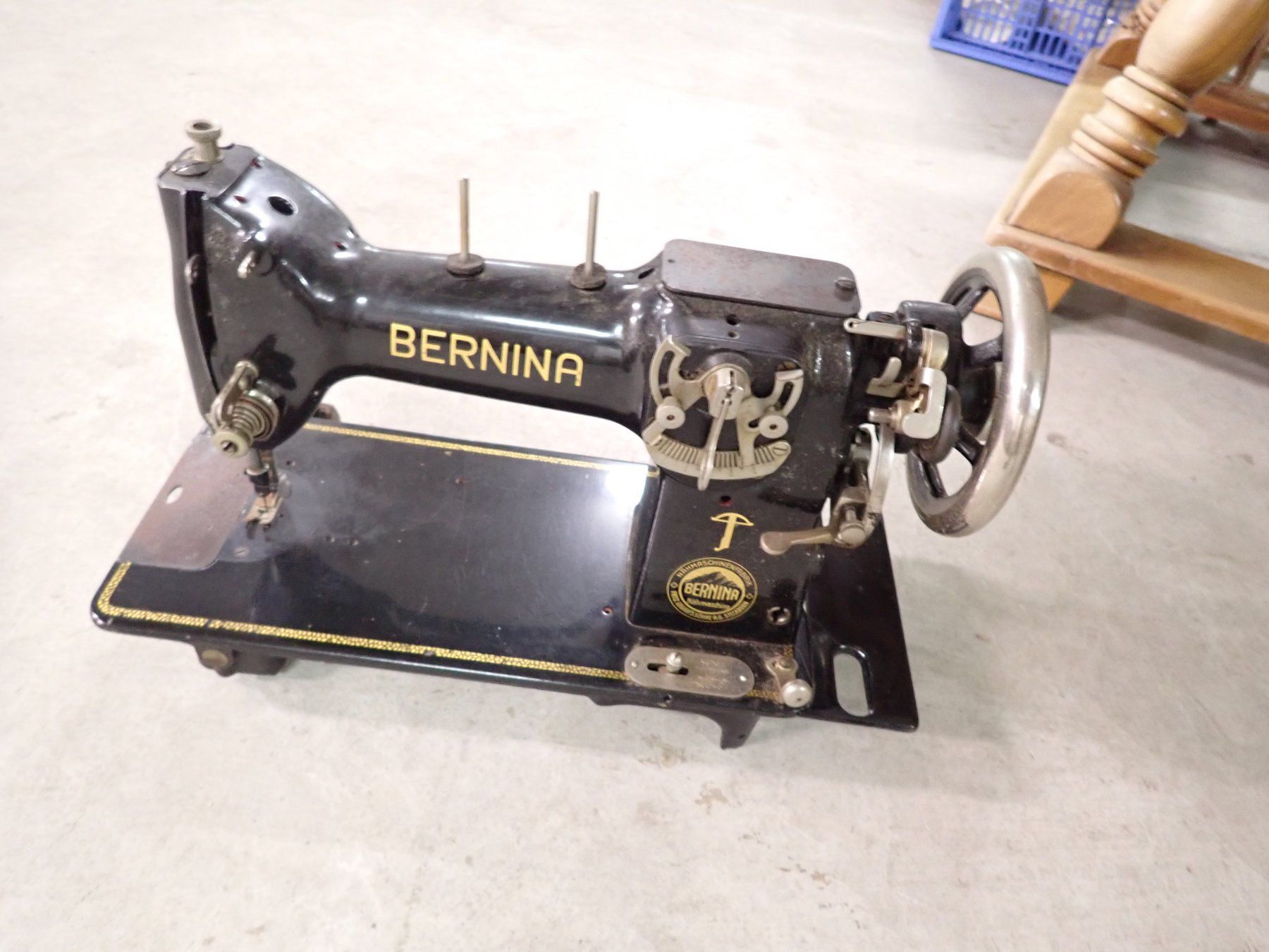 Bernina Macchine da cucire: Alte Bernina Nähmaschine – Usato da Wallisellen venduto da Mf1000 2