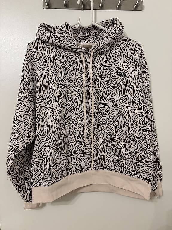 Maglioni & Felpe: Levi's Kapuzenpullover Damen Gr. S  – Usato da Pfungen venduto da Chris12345678