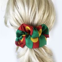 Scrunchie 100% Seide hand made grün-rot-gelb reworked