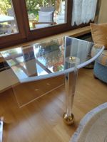 Acryl Beistelltisch mit goldener Kugel, Designer-Stück, 