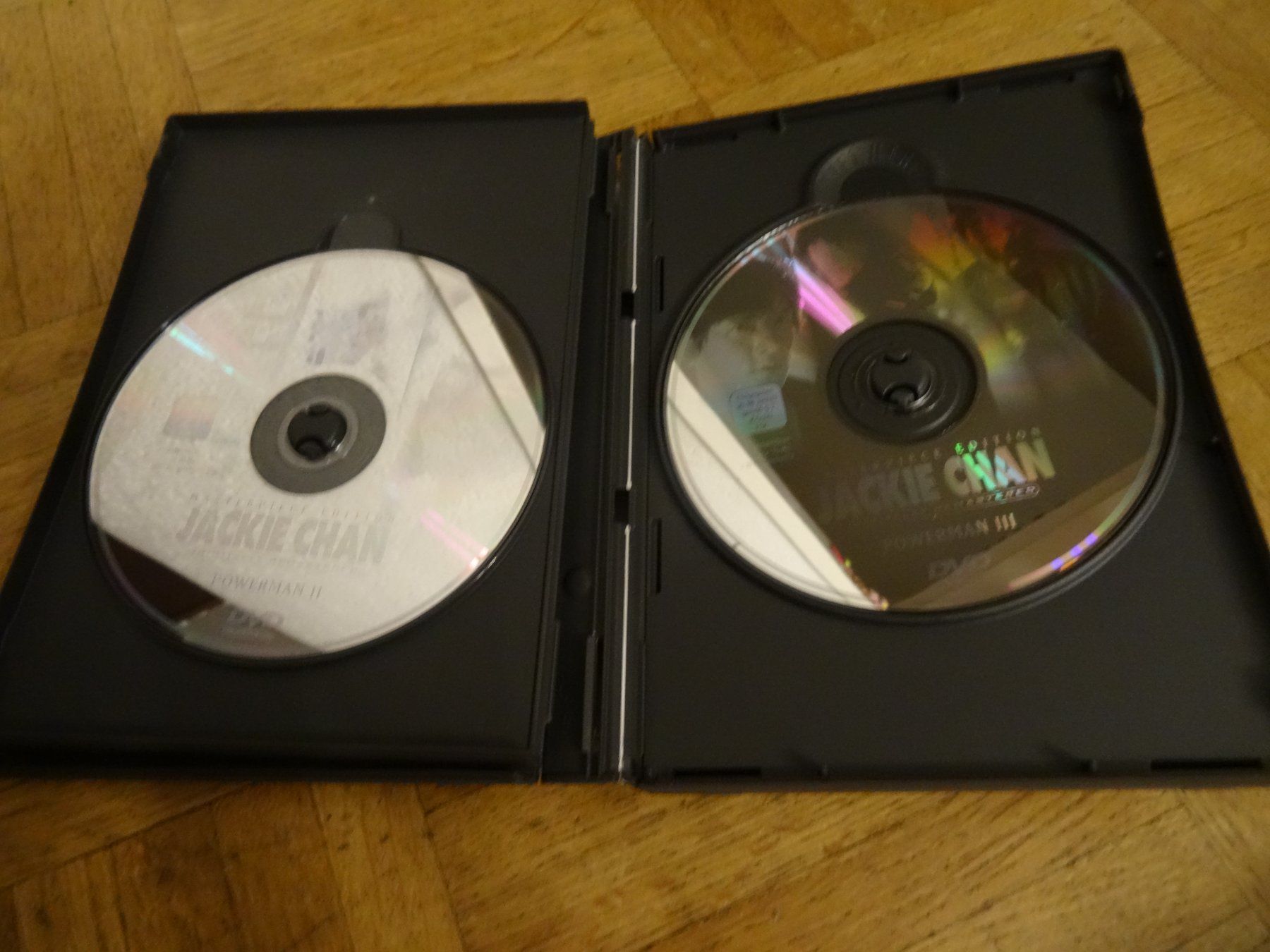 Tutti i DVDs: Jackie Chan Power Pack 4 DVDs Masterpiece Edition – Usato da Olten venduto da Disc-Verkauf 2