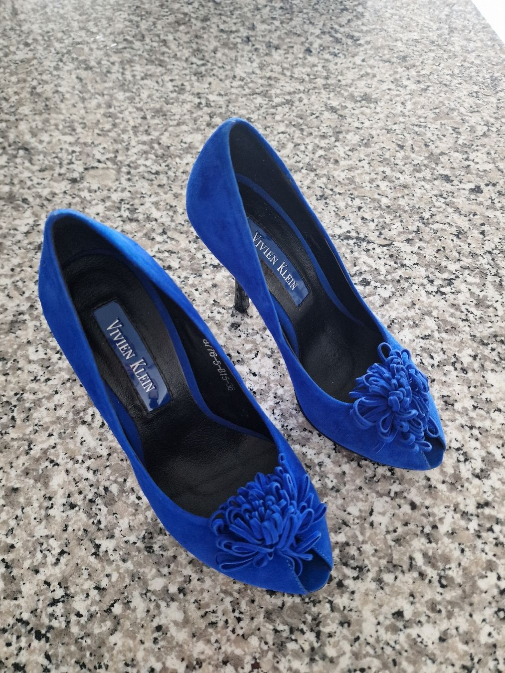 Damenschuhe: Pumps Wildleder blau – Neu (gemäss Beschreibung) aus Oberbipp von tori17