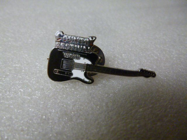 Broches & Aiguilles: Frs 1 - Pins Guitar - Gitarre – D'occasion à Pambio Noranco par Pol69