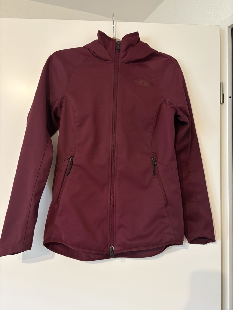 North Face Jacken: North Face Softshell Damenjacke Gr. S – Gebraucht aus Bülach von Chantoffel