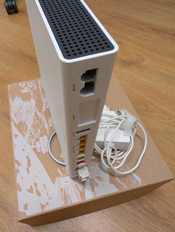 Swisscom Internet Box 3 - Top Zustand (Neu (gemäss Beschreibung)) in ...