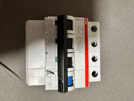 FI LS C13 A 4 Polig Smissline ABB