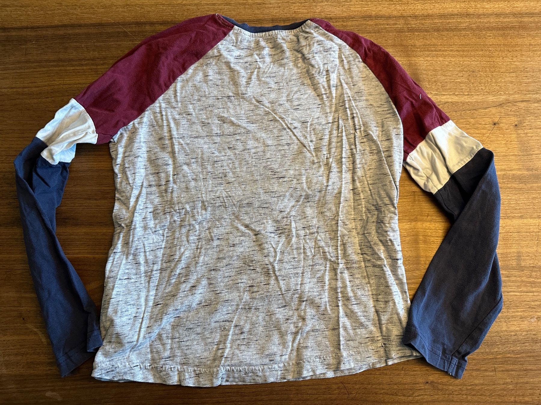 Maglioni & Felpe: Sweatshirt ca. 128 – Usato da Winterthur venduto da manelio113 1