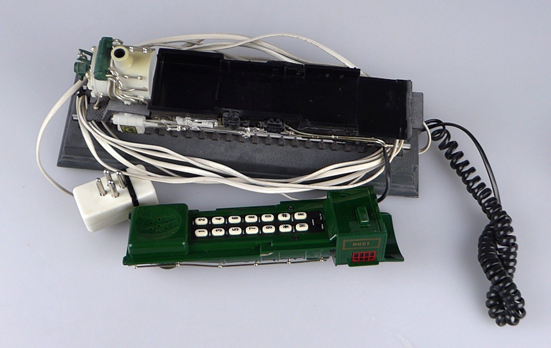 Telefoni: Crescent Lok Telefon – Usato da Volketswil venduto da brockipfannenstil 1