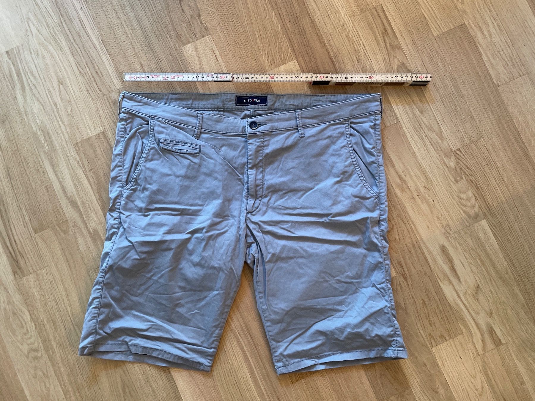 Pantaloni: Shorts Otto Kern 40 – Usato da Basel venduto da pilzliii