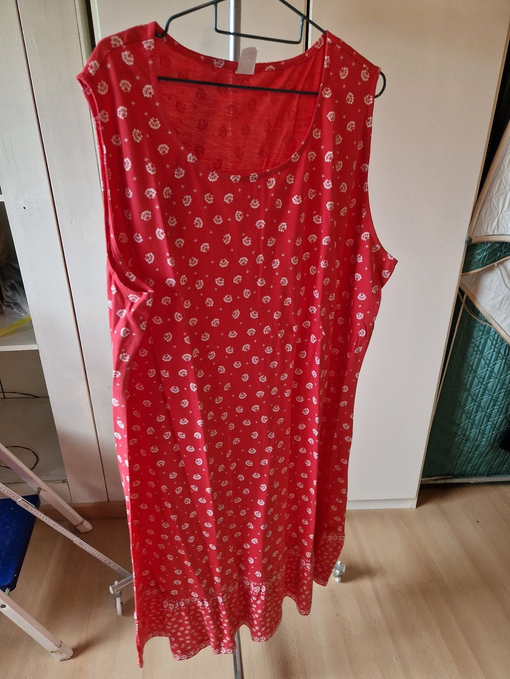 Kleider: Kleid Rot mit Weiss gemustert – Gebraucht aus Niederbipp von Trude04 3