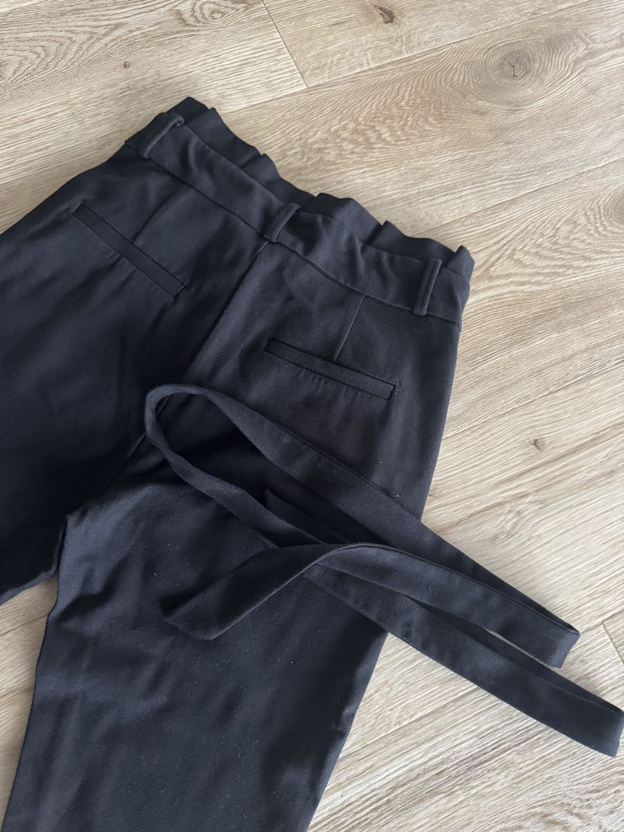 Vero Moda Pantaloni: Vero Moda S Stoffhose schwarz – Usato da Kloten venduto da now20160