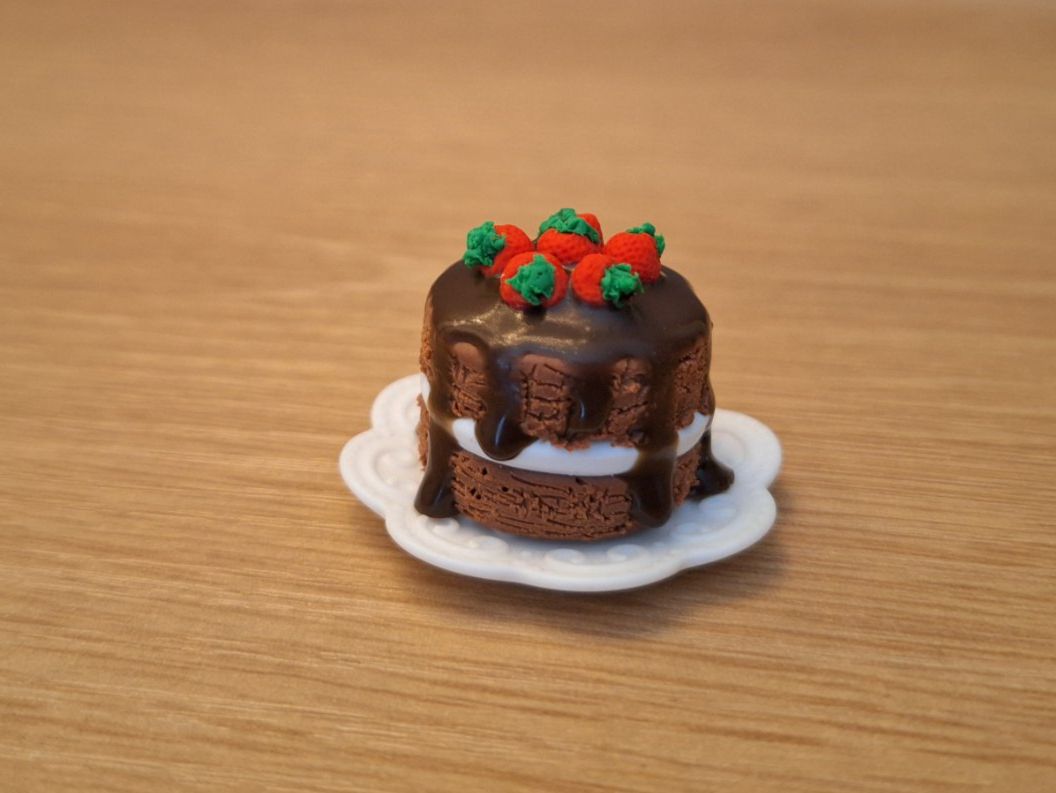 Case e mobili per bambole: Handmade Schokoladentorte – Nuovo (secondo la descrizione) da Zürich venduto da HandmadeTinyFood 4