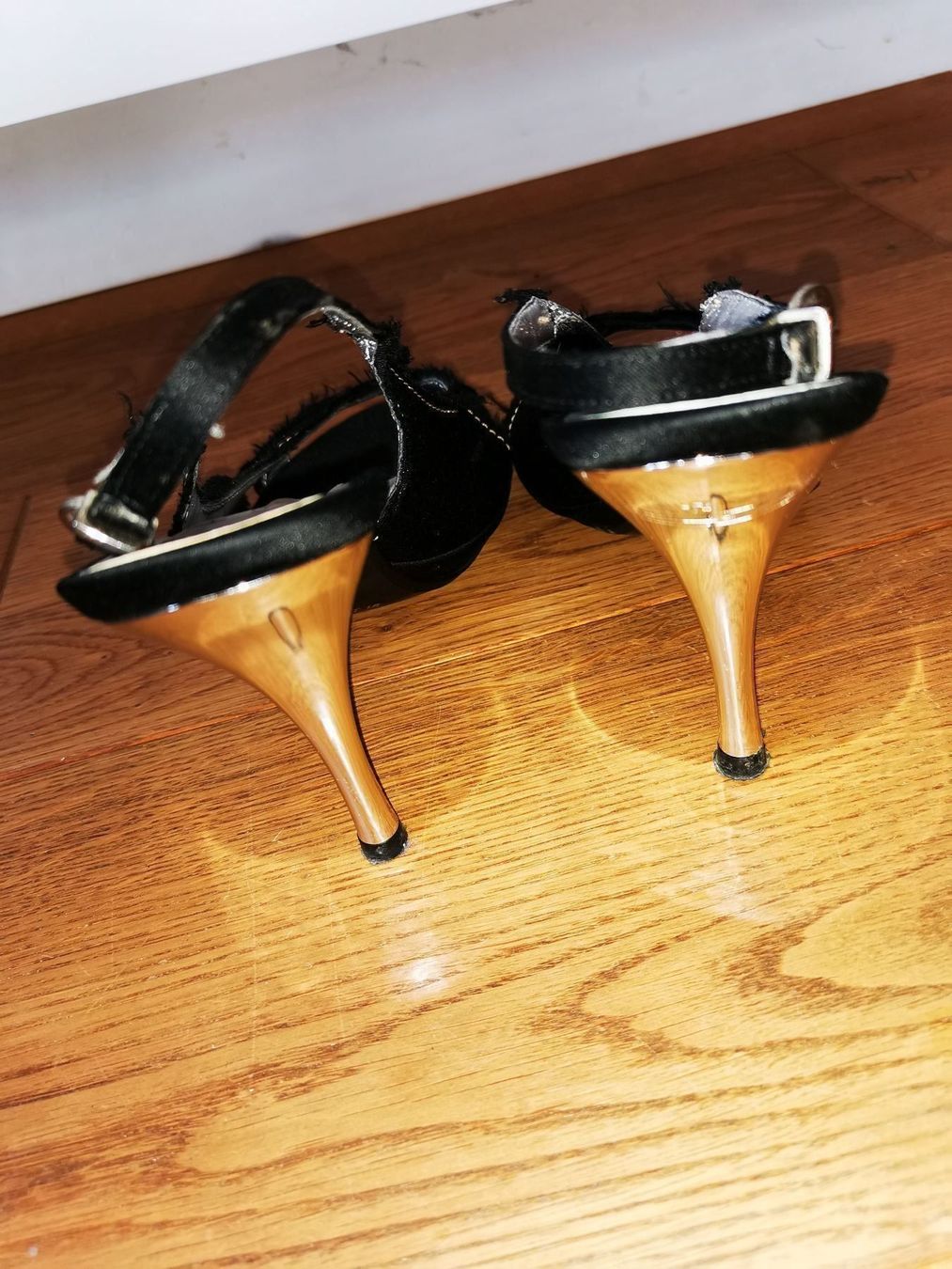 Scarpe da donna: Sandalen Gr 38 Plateau mit silber Absatz – Usato da Altendorf venduto da Eistoelter 8