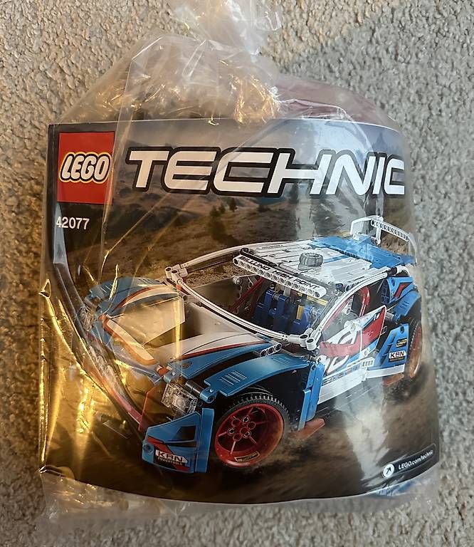 Kit di costruzioni: Vollständig - LEGO Rallyeauto 42077, LEGO Technic – Usato da Niederscherli venduto da Spi_re