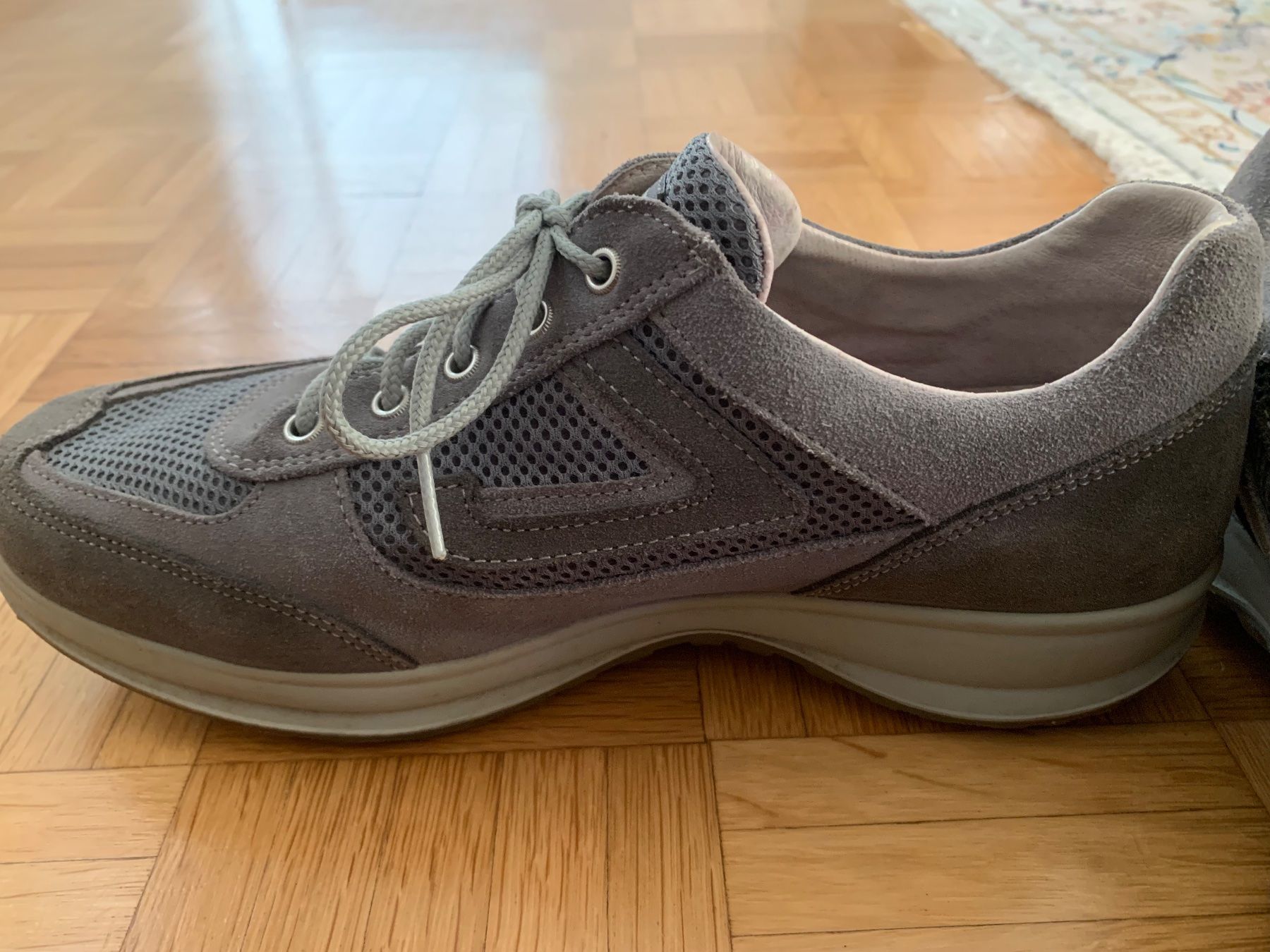 Scarpe da uomo: Freizeitschuhe Grisport grau Grösse 43 – Usato da Wettswil venduto da cipollina71 1
