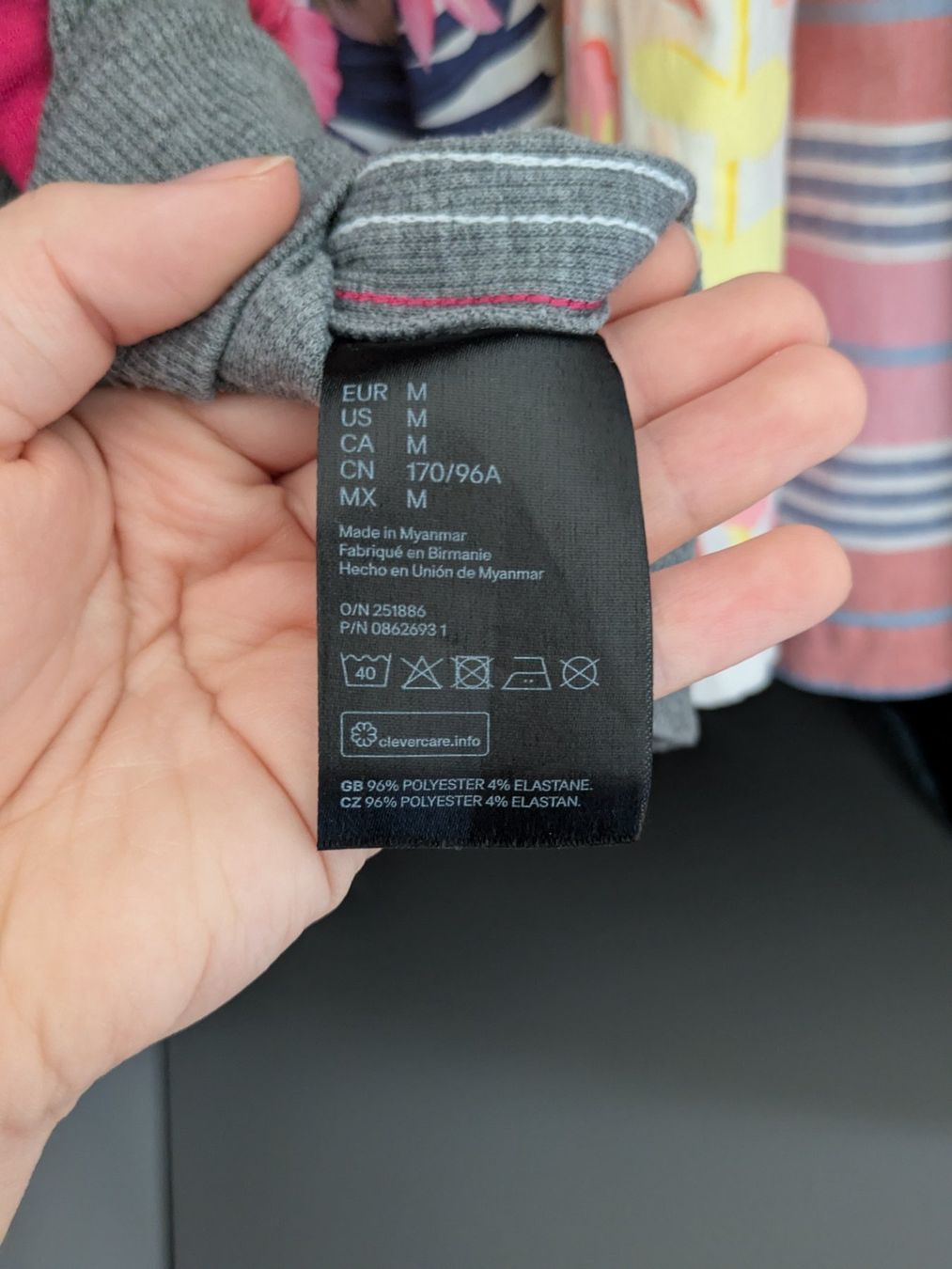 H&M Kleider: graues Kleid Grösse M guter Zustand – Gebraucht aus Teufen AR von eva_6s5f 3