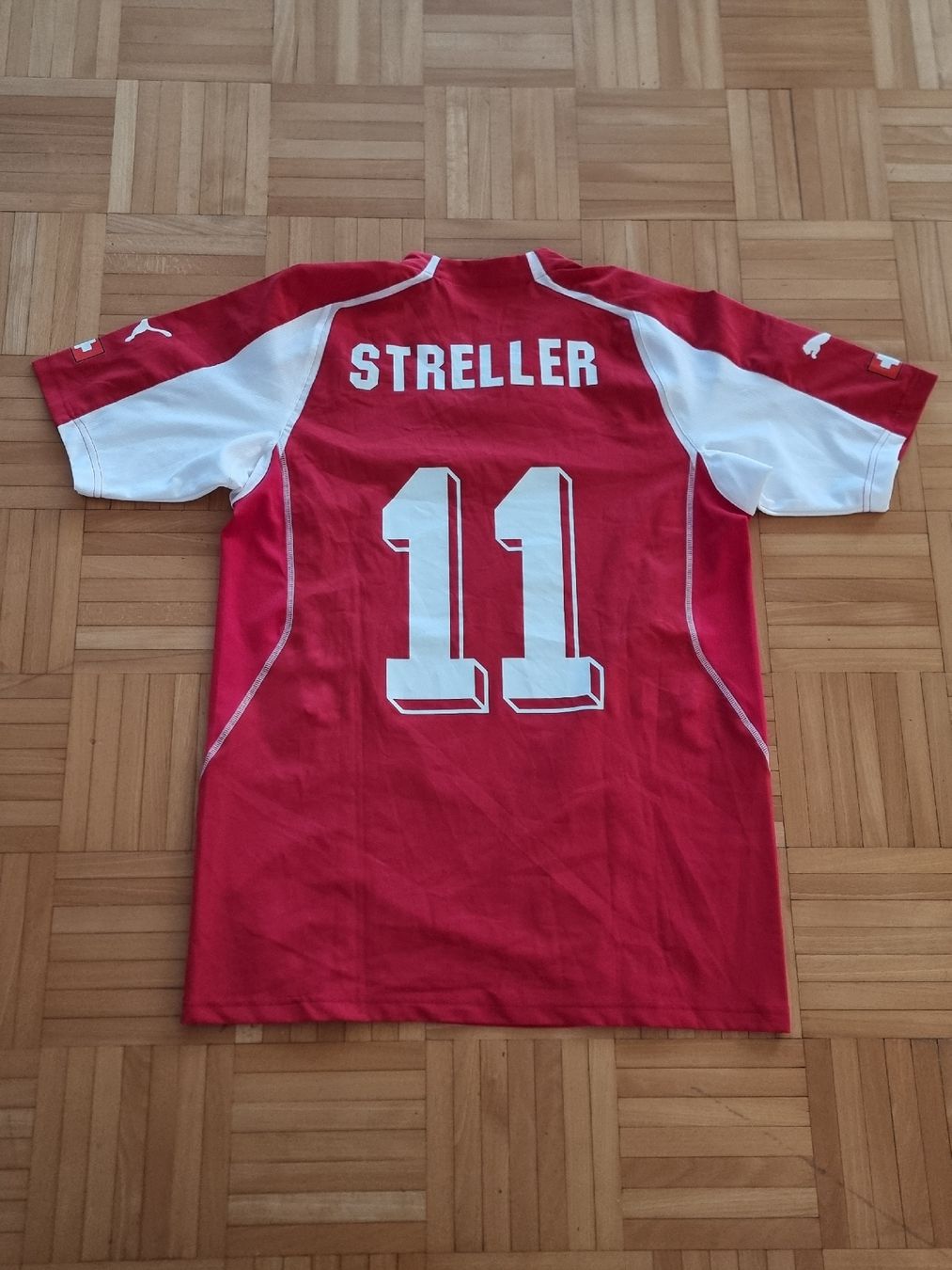 Schweizer Nati Canottiere & Pantaloni: Marco Streller / Schweiz EM 2004 Heimtrikot – Usato da Suhr venduto da SariLacivert1907 1