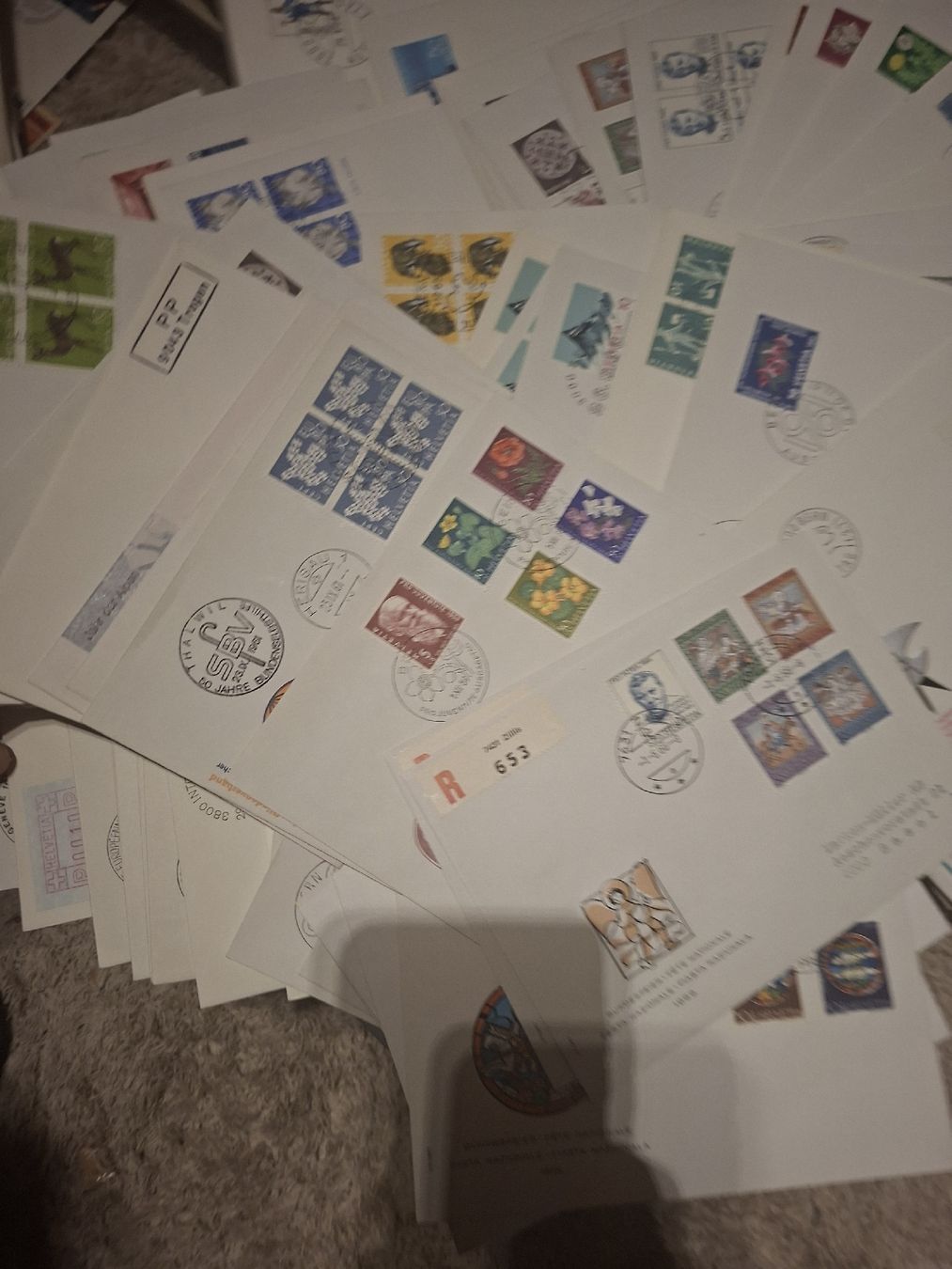 Alle Briefmarken: Kiste mit FDC / Briefen und diversem – Gebraucht aus Balgach von SIMEON27 5