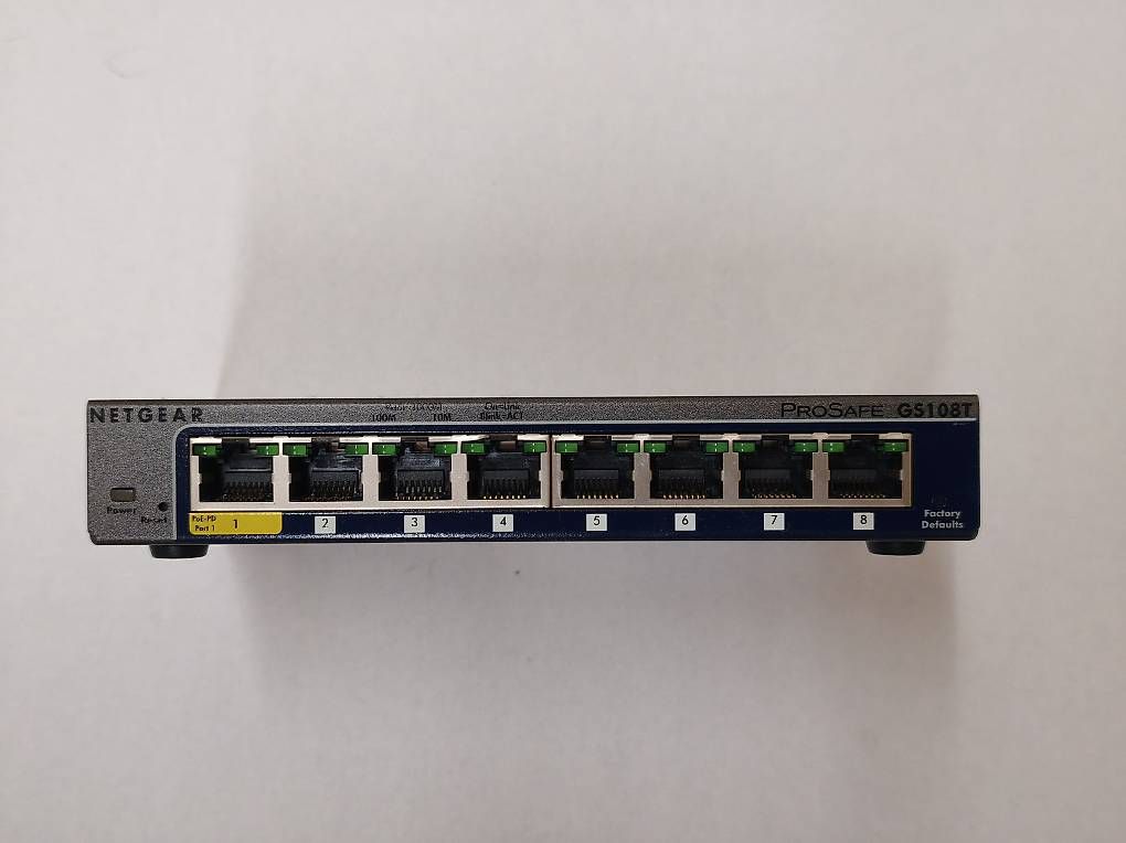 Hub & Switch: Netgear GS108T PoE-Netzwerkswitch – Usato da Speicher venduto da Switchie