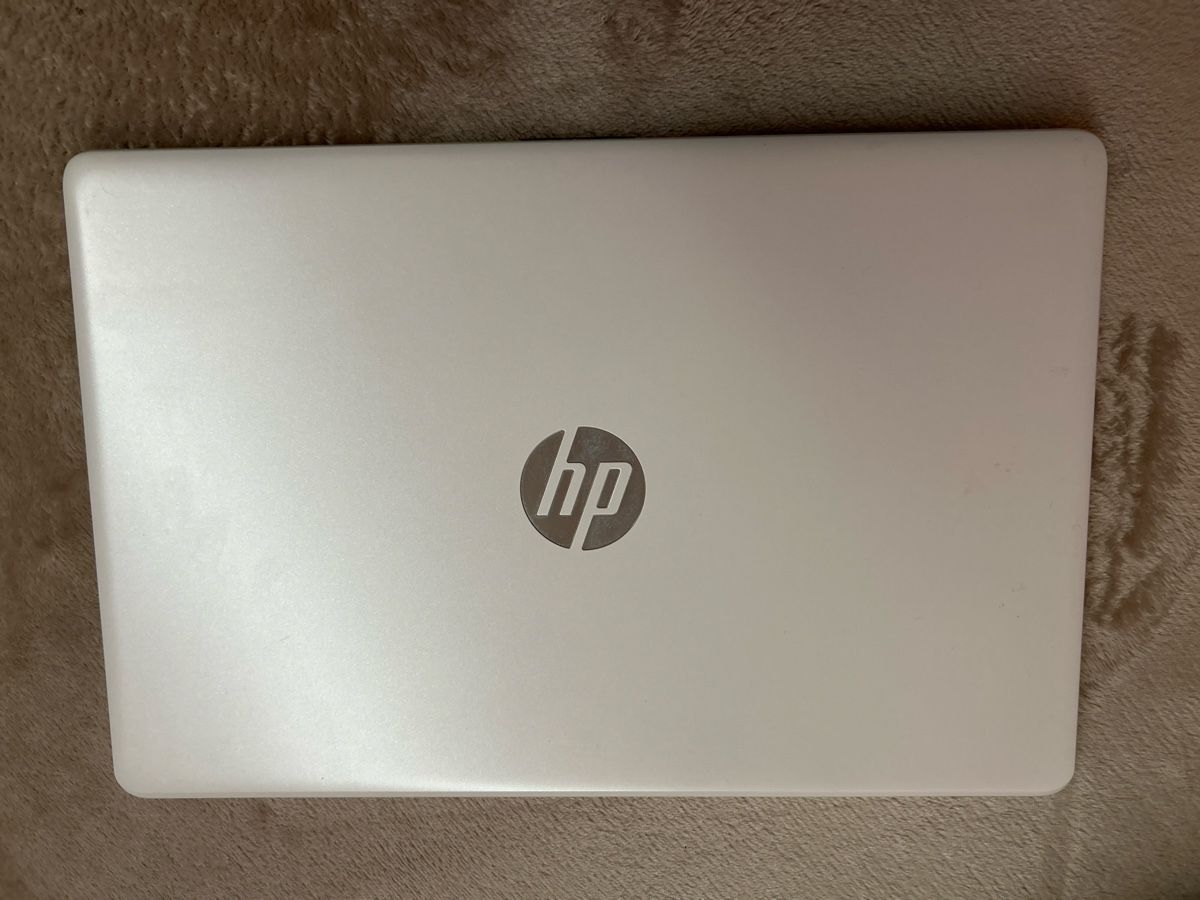 Hewlett Packard Notebook: HP Laptop inkl. Ladekabel – Usato da St. Gallen venduto da MoMaMu12 1