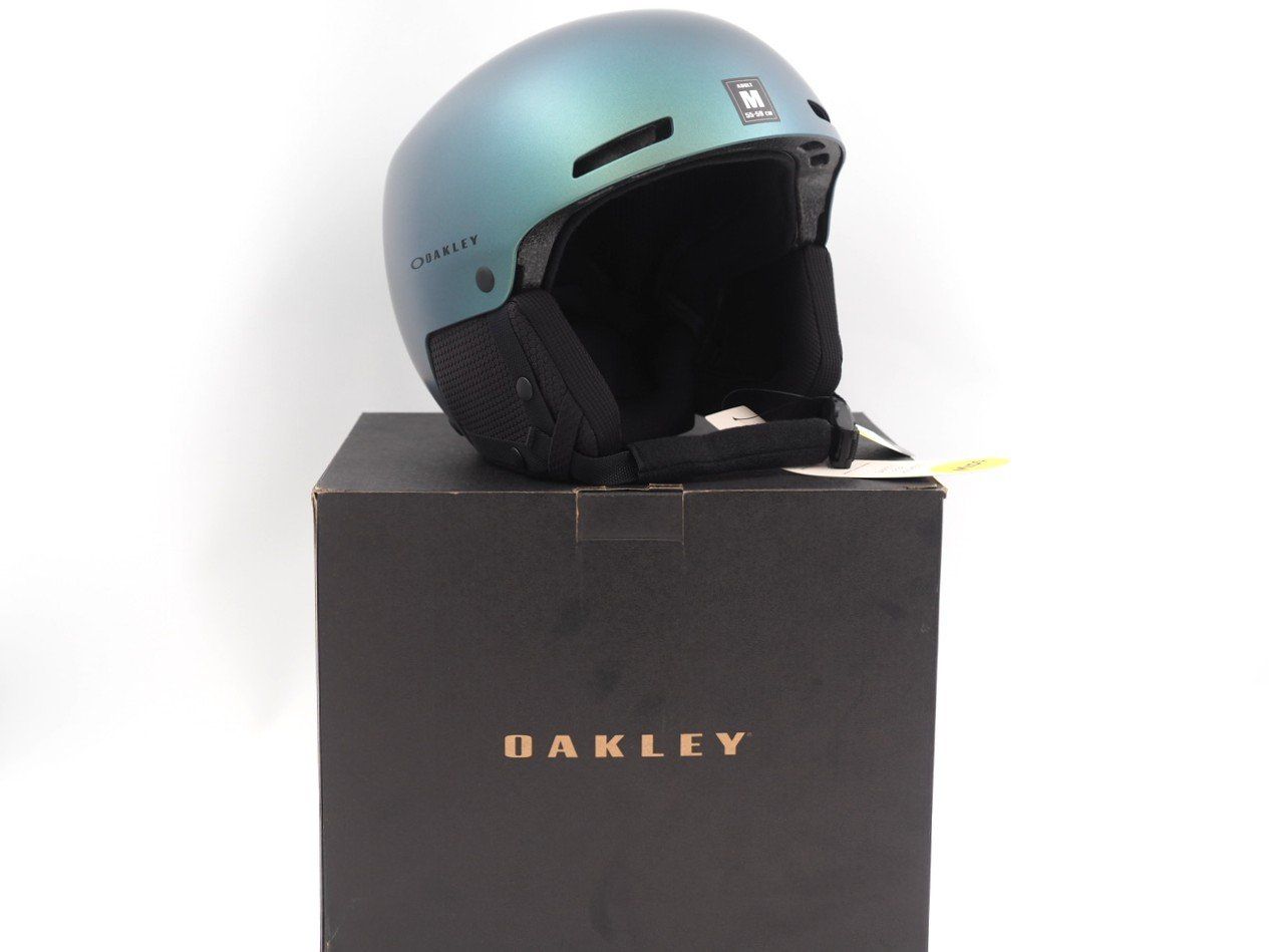 Oakley Helme: OAKLEY Mod1 Pro Skihelm Gr. M (26073140) – Neu und originalverpackt aus Zürich von fundsachenverkauf