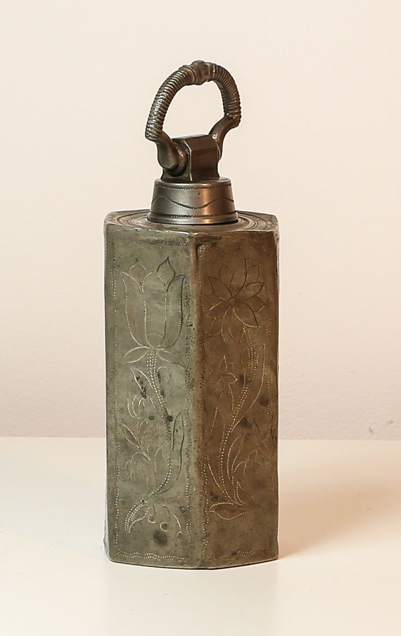 Flaschen: Antike Zinn Wasserflasche – Gebraucht aus Sarnen von exxusu