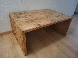 Altholz Couchtisch, aus rustikalen Holz, Schreinerfertigung