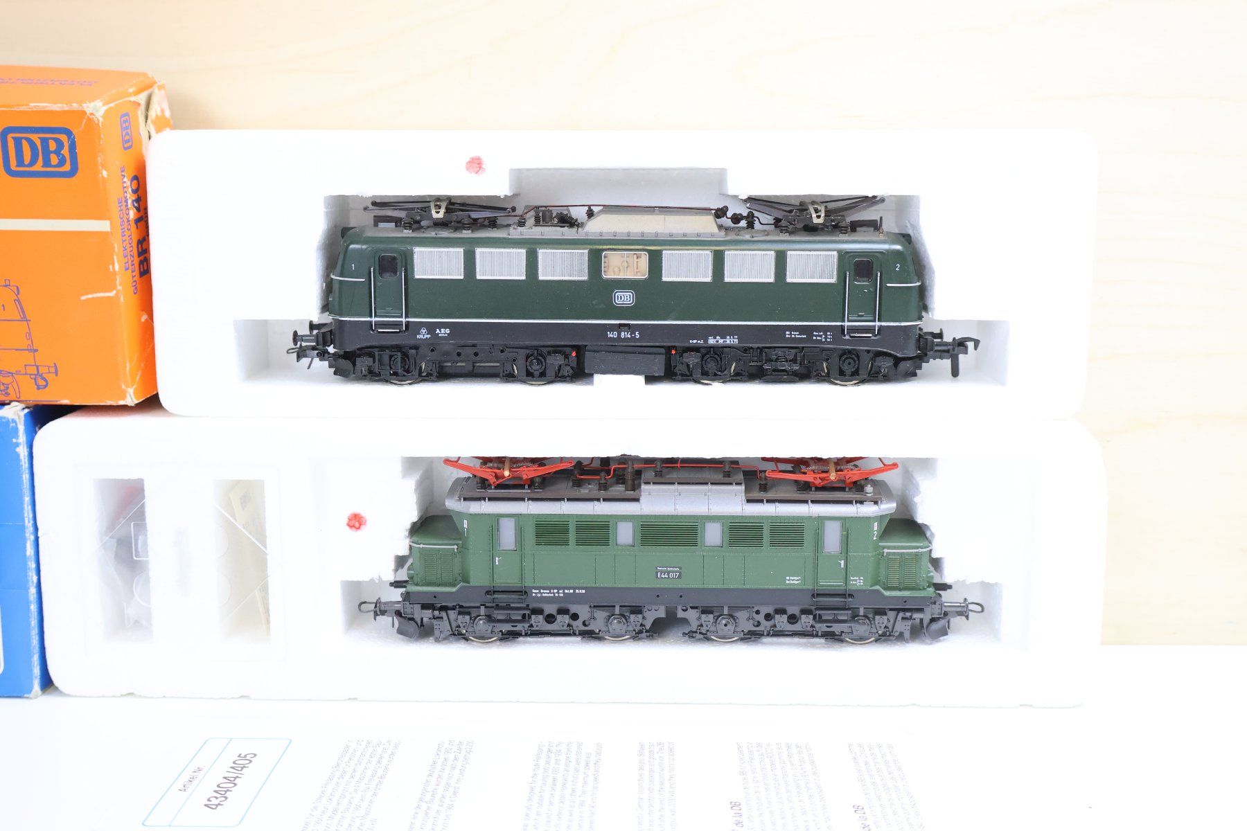 Roco Modellini di ferrovie: ROCO 2 x E-Loks - H0 DC Doppelpack – Usato da Winterthur venduto da Monstera 4