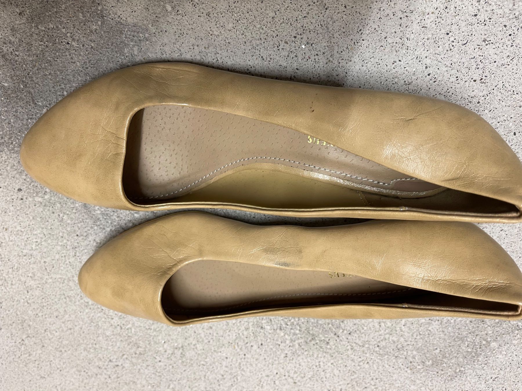 Damenschuhe: New elegant leather flat – Neu (gemäss Beschreibung) aus Zürich von Alpen209 2