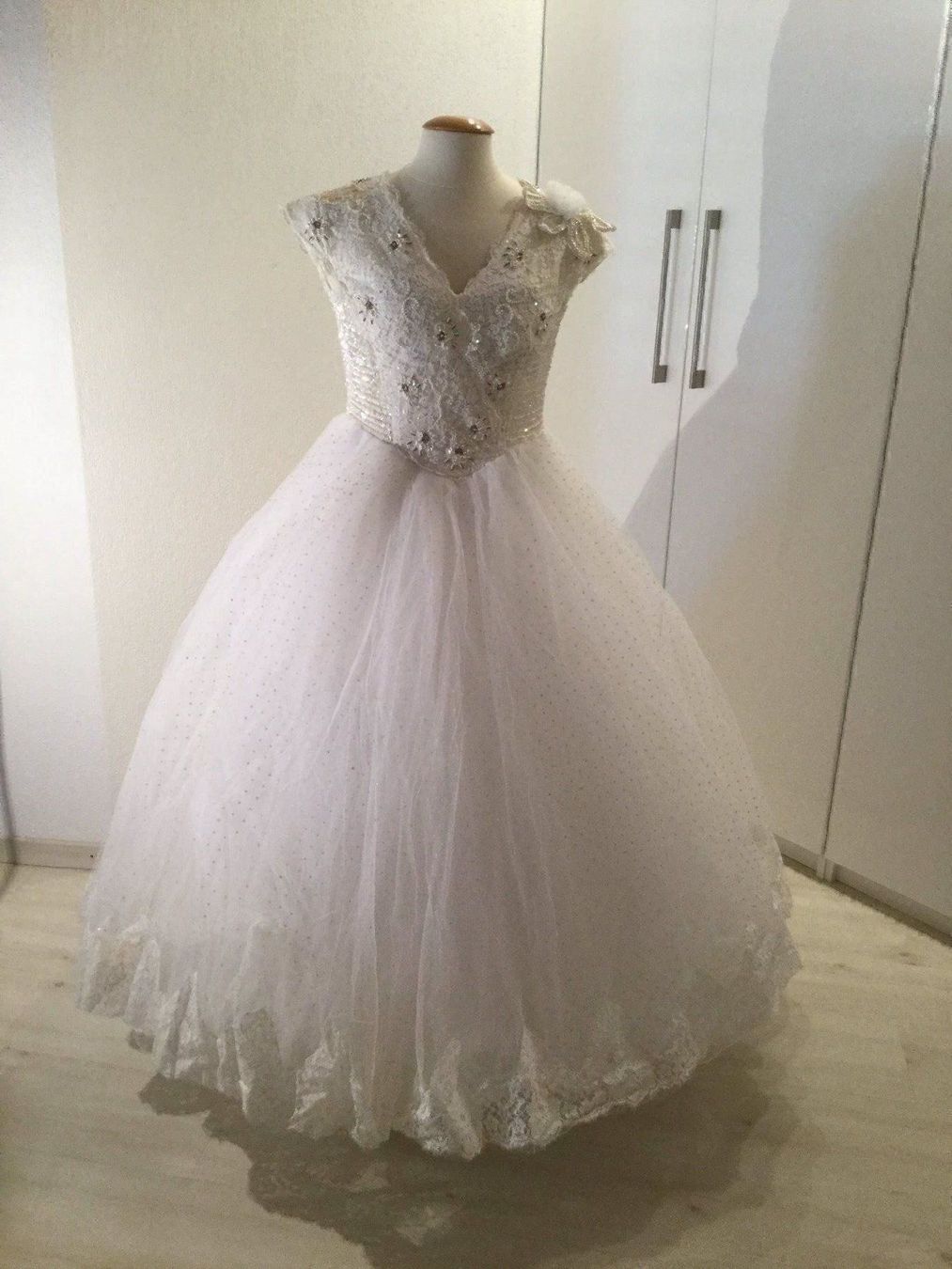 Vestiti: Hochzeitskleid Brautkleid – Usato da Winterthur venduto da Raffi41
