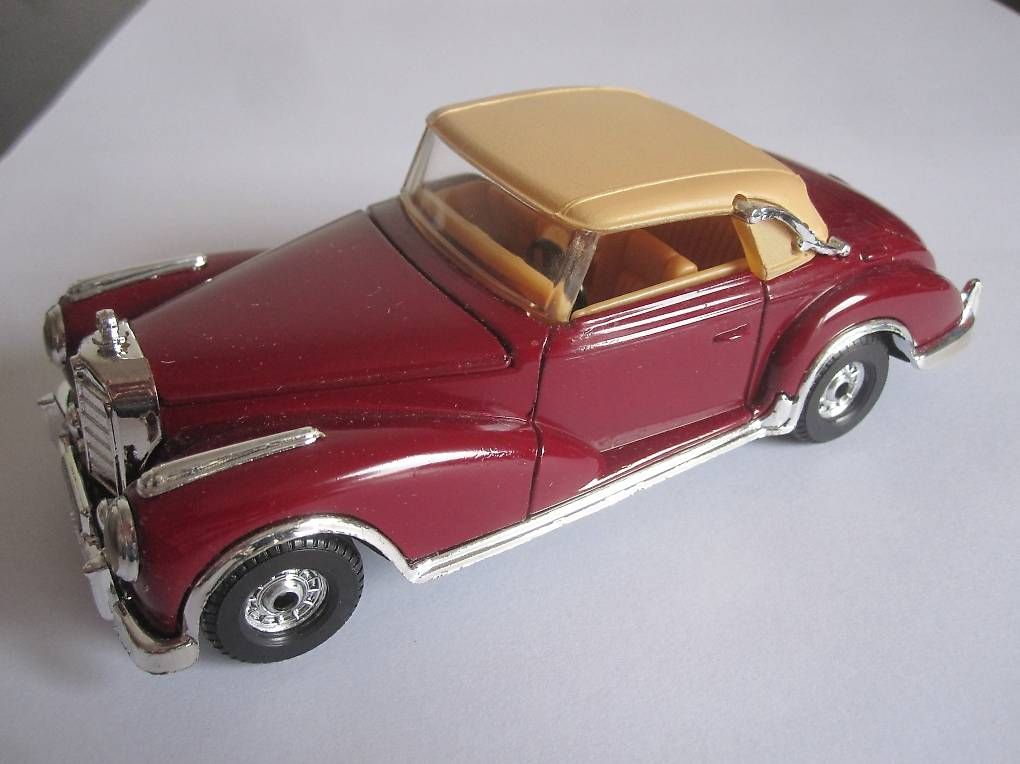 Modellini d'auto: Modelautos alt Mst. 1:43 – Usato da Saland venduto da k_z_tny8