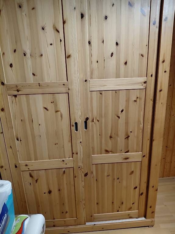 Armadi: Holzschrank – Usato da Urtenen-Schönbühl venduto da m.schneider85