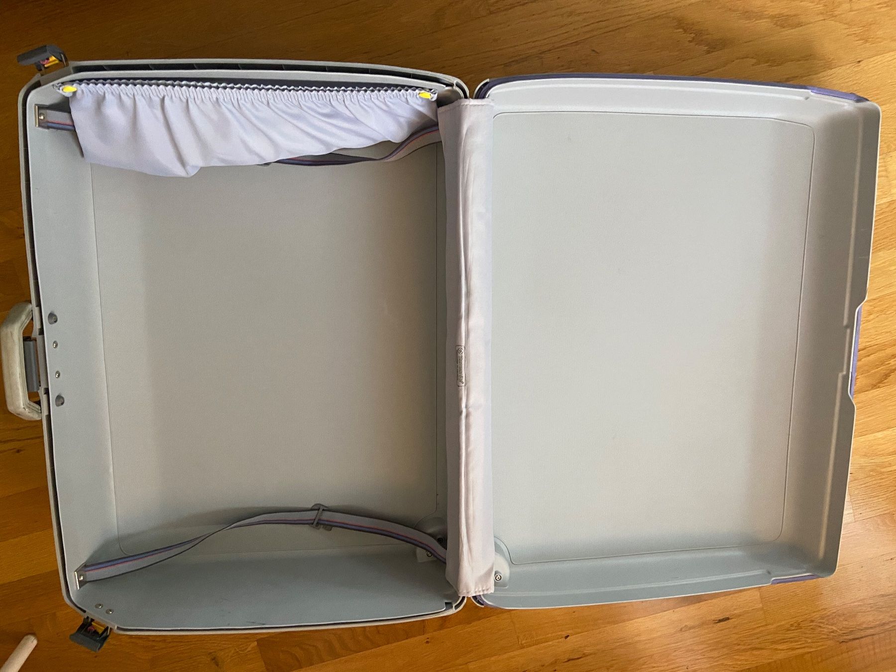 Samsonite Valigie: Samsonite Reiserollkoffer – Usato da Zürich venduto da jul_mx8k 2