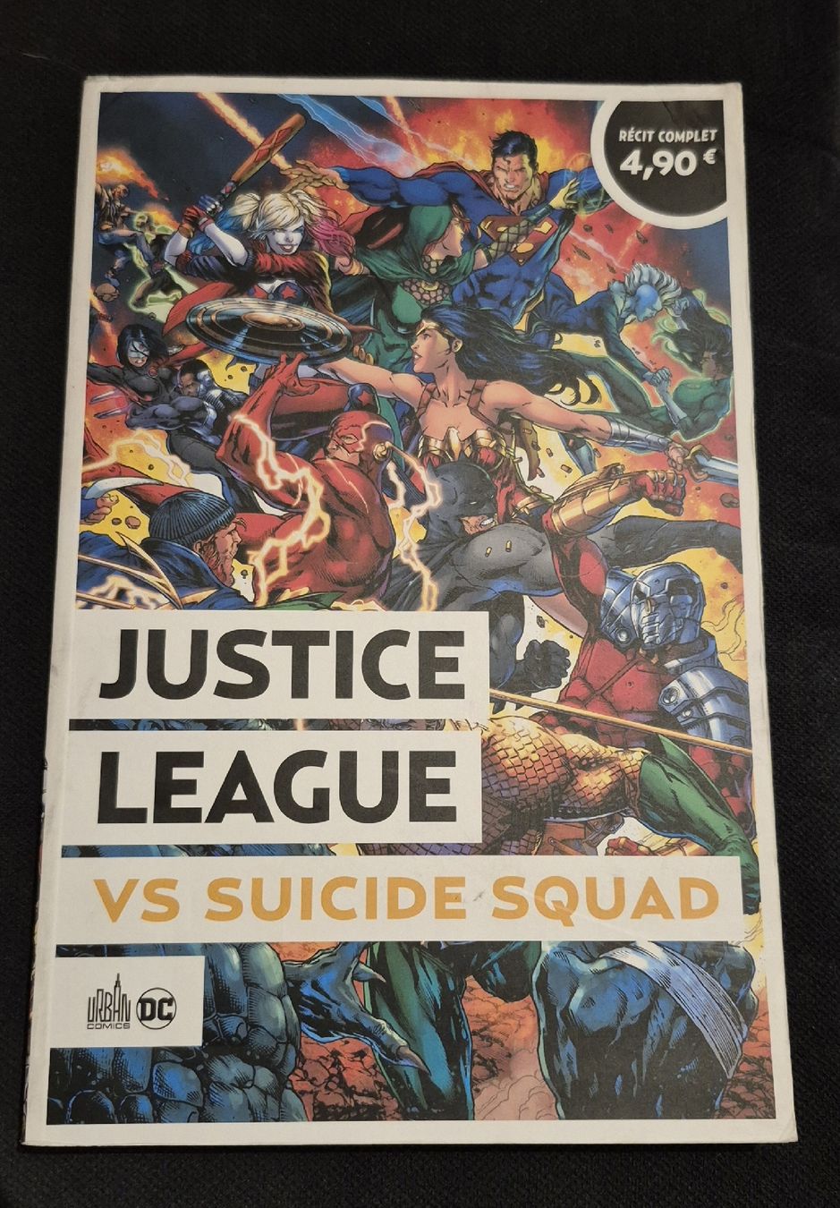 Fumetti: JUSTICE LEAGUE VS SUICIDE SQUAD DC COMICS BD RÉCIT COMPLET  – Usato da Grand-Lancy venduto da luc111