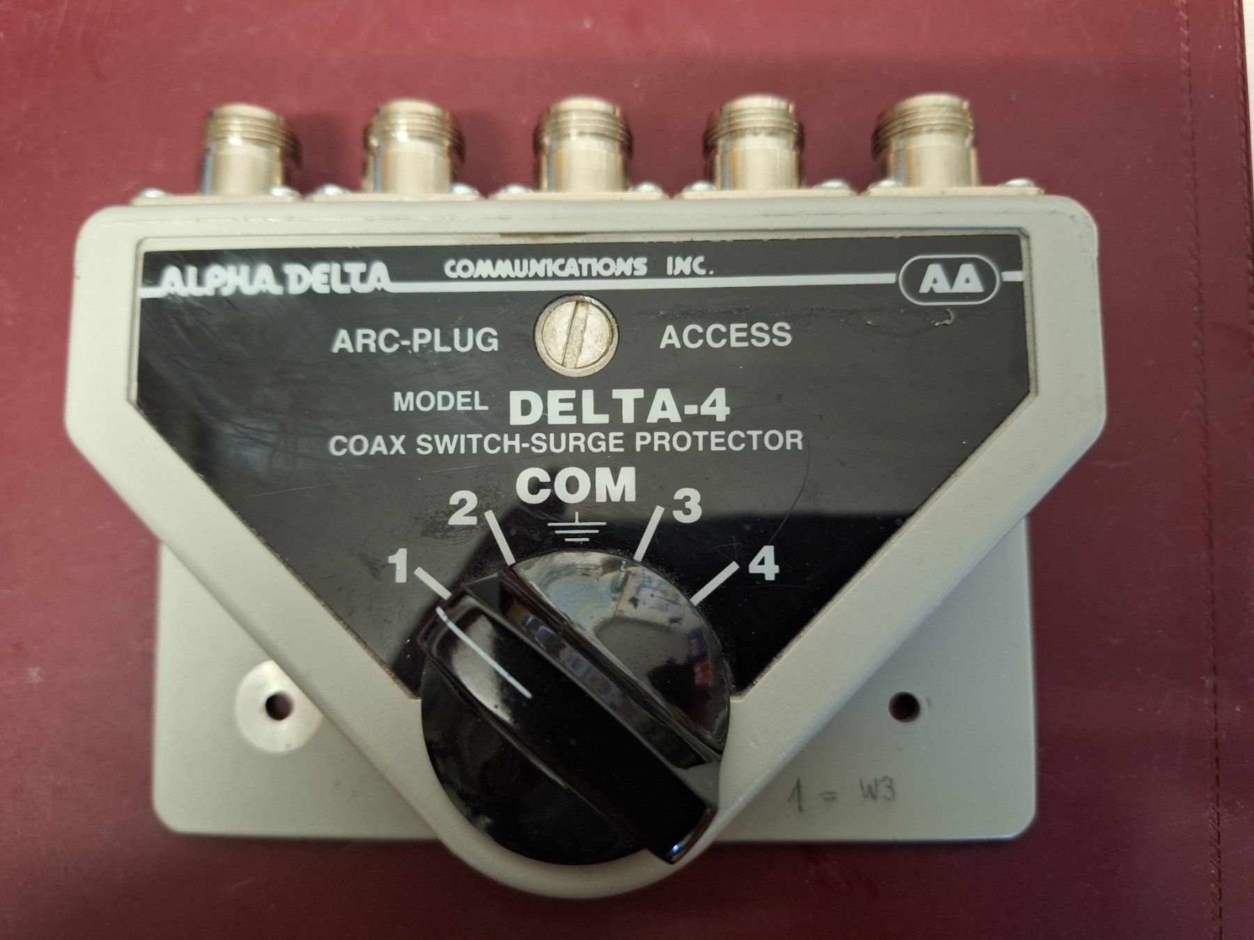 Unità & Adattatore: Coax Switch 4 - Fach Delta 4 – Usato da Dällikon venduto da oritech
